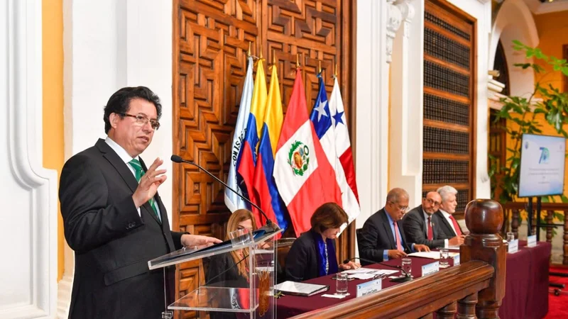 Otra renuncia en el Gabinete de Pedro Castillo: se fue el canciller
