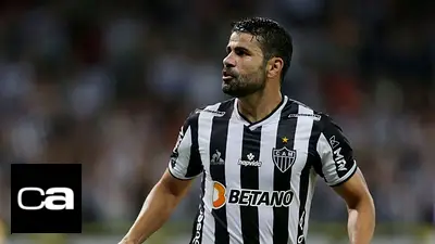 Costa estaba "muerto de miedo" manejando lobos en el vídeo de presentación Costa estaba "muerto de miedo" manejando lobos en el vídeo de presentación