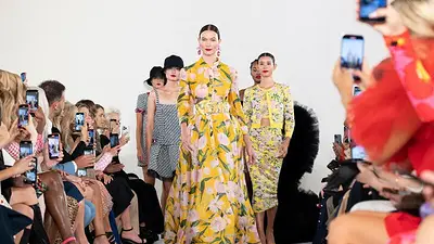 Carolina Herrera crea un "jardín secreto" en la Semana de la Moda de Nueva York Carolina Herrera crea un "jardín secreto" en la Semana de la Moda de Nueva York