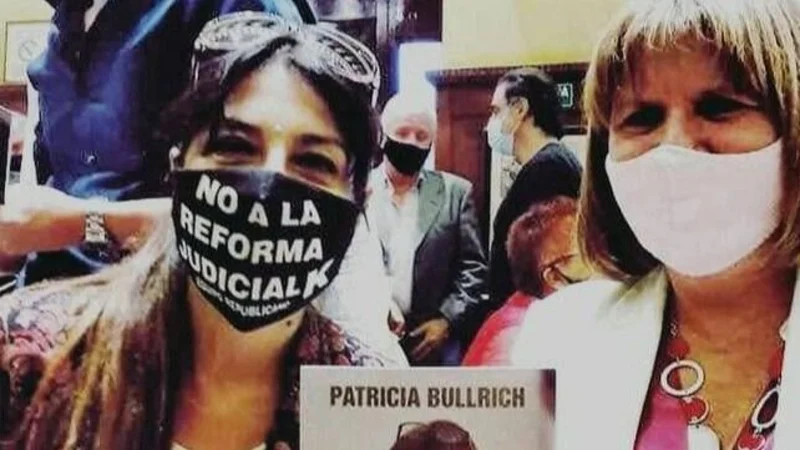 Denunciaron por un escrache a una mujer ligada a Bullrich y a la causa del ataque a CFK