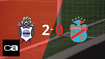 Gimnasia derrotó 2-0 en casa a Arsenal Gimnasia derrotó 2-0 en casa a Arsenal