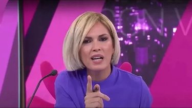 Grave denuncia contra Viviana Canosa: "Me hacías subir desnuda"