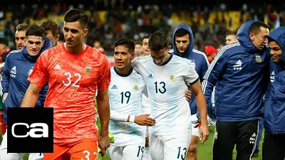 Juan Musso se rompió el maxilar derecho, fue operado y podría perderse el Mundial de Qatar Juan Musso se rompió el maxilar derecho, fue operado y podría perderse el Mundial de Qatar