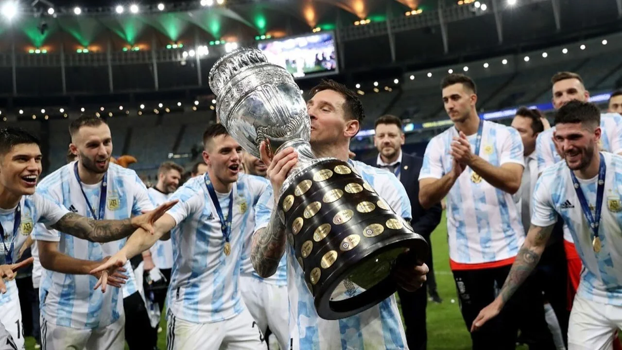 Lionel Messi, Selección Argentina, PSG, Lionel Scaloni, fútbol, deportes, Copa América