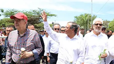 El Congreso aprobó la Ley de Paz Total y avanza en diálogos con las guerrillas El Congreso aprobó la Ley de Paz Total y avanza en diálogos con las guerrillas