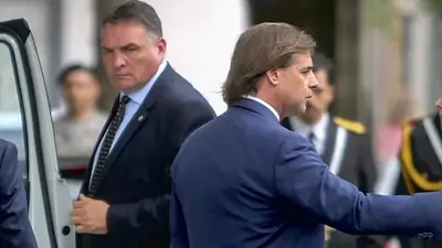 Alejandro Astesiano junto a Luis Lacalle Pou. Alejandro Astesiano junto a Luis Lacalle Pou.