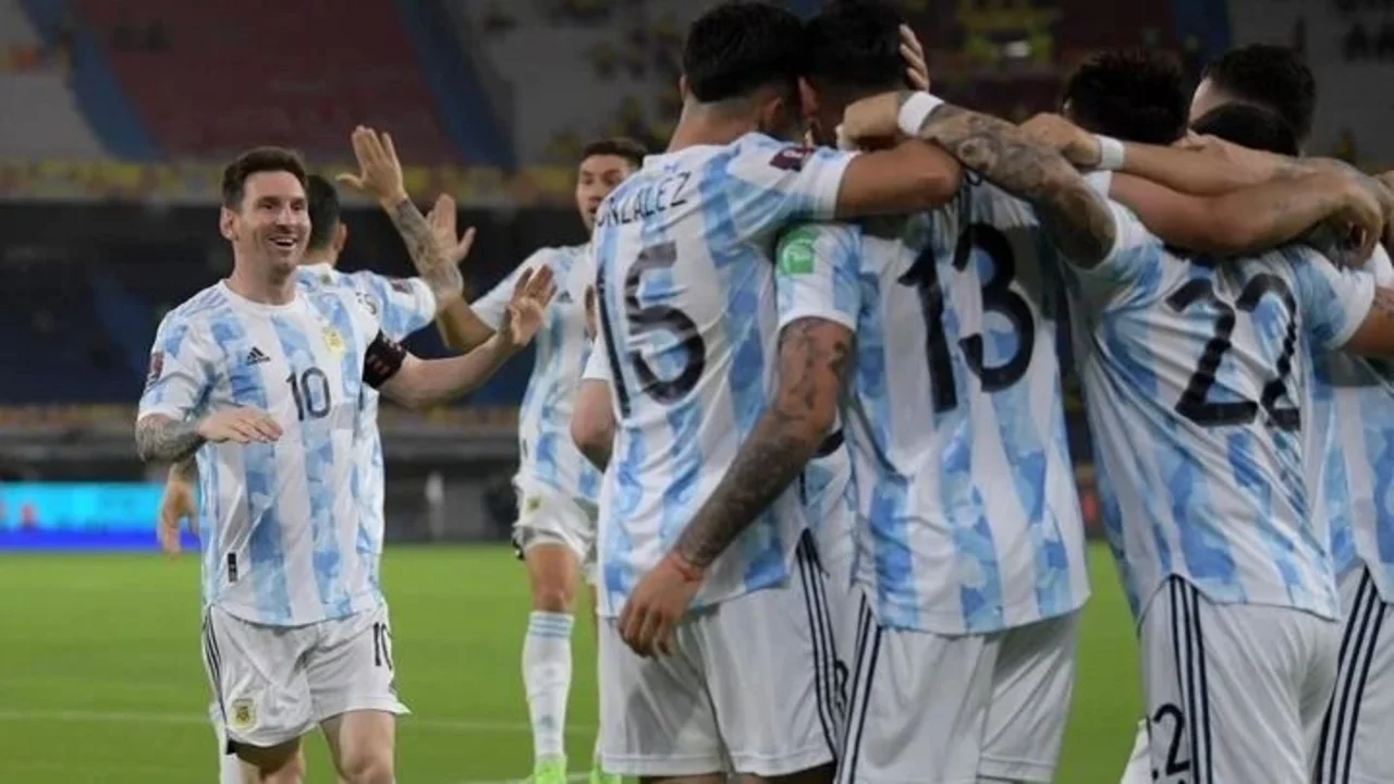 Lionel Messi, Selección Argentina, fútbol, deportes, Thiago Almada