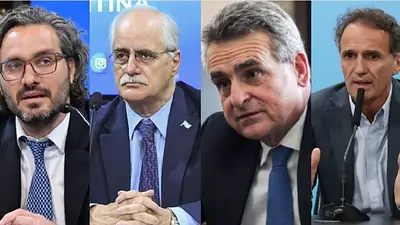 El gobierno cruzó a La Nación por poner en duda el atentado contra Cristina Kirchner El gobierno cruzó a La Nación por poner en duda el atentado contra Cristina Kirchner