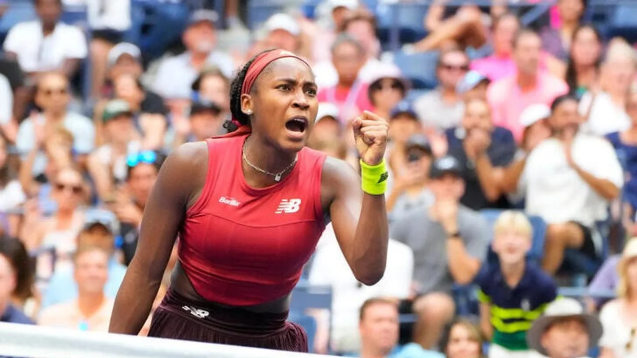 Gauff supera a Wozniacki y llega a cuartos en Abierto de EEUU; Cirstea vence a Bencic