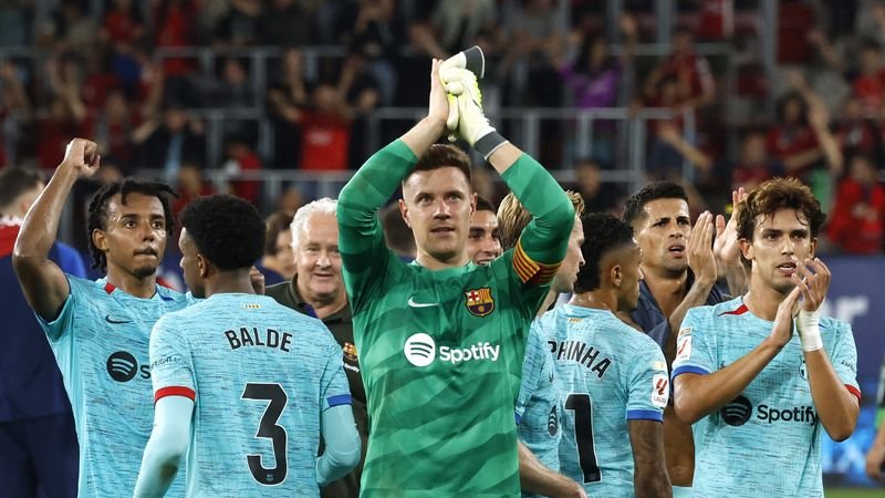 El Barça encadena tres victorias consecutivas con un gol 'in extremis' frente a Osasuna