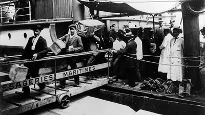 Foto tomada a principios del siglo pasada a uno de los barcos que llegaron con inmigrantes Foto tomada a principios del siglo pasada a uno de los barcos que llegaron con inmigrantes