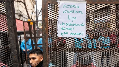 Victoria Villarruel montó un show en la Legislatura porteña para defender la teoría de los dos demonios Victoria Villarruel montó un show en la Legislatura porteña para defender la teoría de los dos demonios
