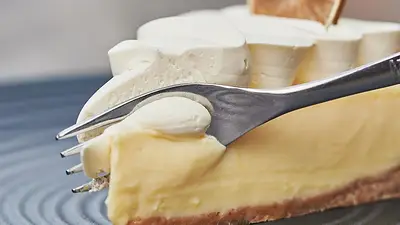 Cómo hacer lemon pie, key lime pie y un postre de lima & limón. Cómo hacer lemon pie, key lime pie y un postre de lima & limón.