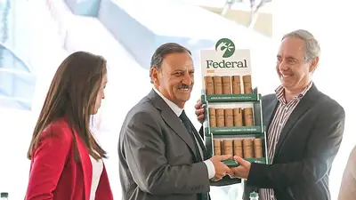 El gobernador Ricardo Quintela presentó “Federal”, el primer aceite de cannabis medicinal íntegramente producido en La Rioja El gobernador Ricardo Quintela presentó “Federal”, el primer aceite de cannabis medicinal íntegramente producido en La Rioja