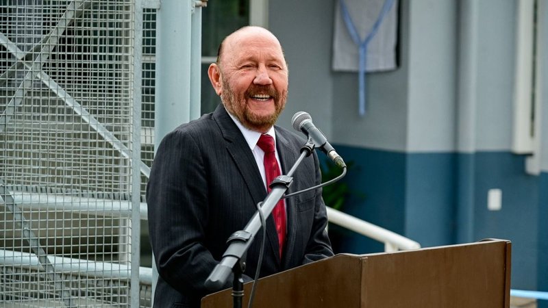 Gildo Insfrán inauguró una escuela y el Hospital de Pozo del Tigre
