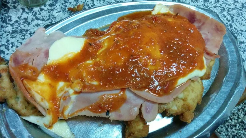 Milanesa napolitana