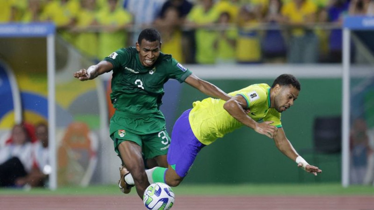 Brasil golea a Bolivia 5-1; Neymar falla un penal y rompe un récord
