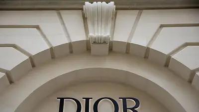 Marc Bohan, ex director creativo de Dior, fallece a los 97 años Marc Bohan, ex director creativo de Dior, fallece a los 97 años