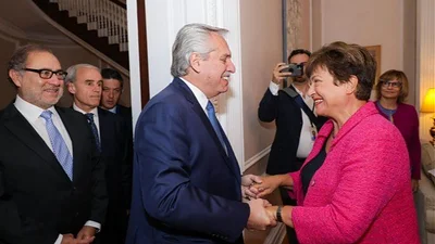 Alberto Fernández y Kristalina Georgieva tuvieron una extensa charla en el G20: qué le reclamó el Presidente al FMI Alberto Fernández y Kristalina Georgieva tuvieron una extensa charla en el G20: qué le reclamó el Presidente al FMI