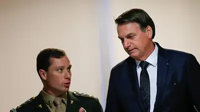 Un exasistente de Bolsonaro fue liberado a cambio de dar información y podría complicar al expresidente Un exasistente de Bolsonaro fue liberado a cambio de dar información y podría complicar al expresidente