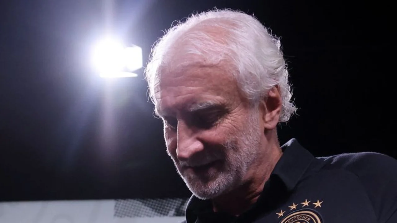 Völler, DT interino de selección de Alemania, descarta suceder a Flick