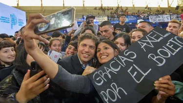 Kicillof amplió el boleto estudiantil para el nivel terciario