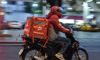 Delivery, monotributo y pluriempleo: la precarización se impone en la era Milei | Mercado laboral