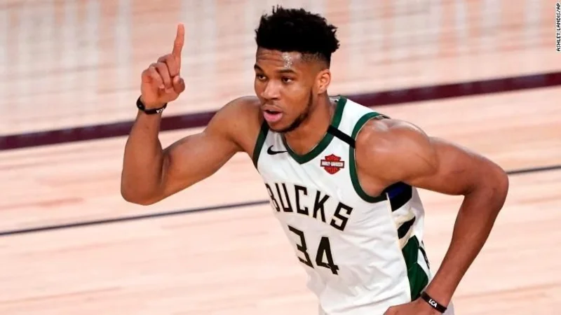 NBA, Giannis Antetokounmpo, Noah Lyles. 
