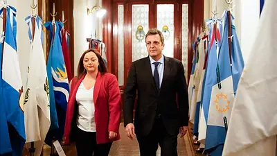 Cecilia Moreau: “Que JxC no vote el Impuesto a las Ganancias es cínico, mezquino e hipócrita" Cecilia Moreau: “Que JxC no vote el Impuesto a las Ganancias es cínico, mezquino e hipócrita"