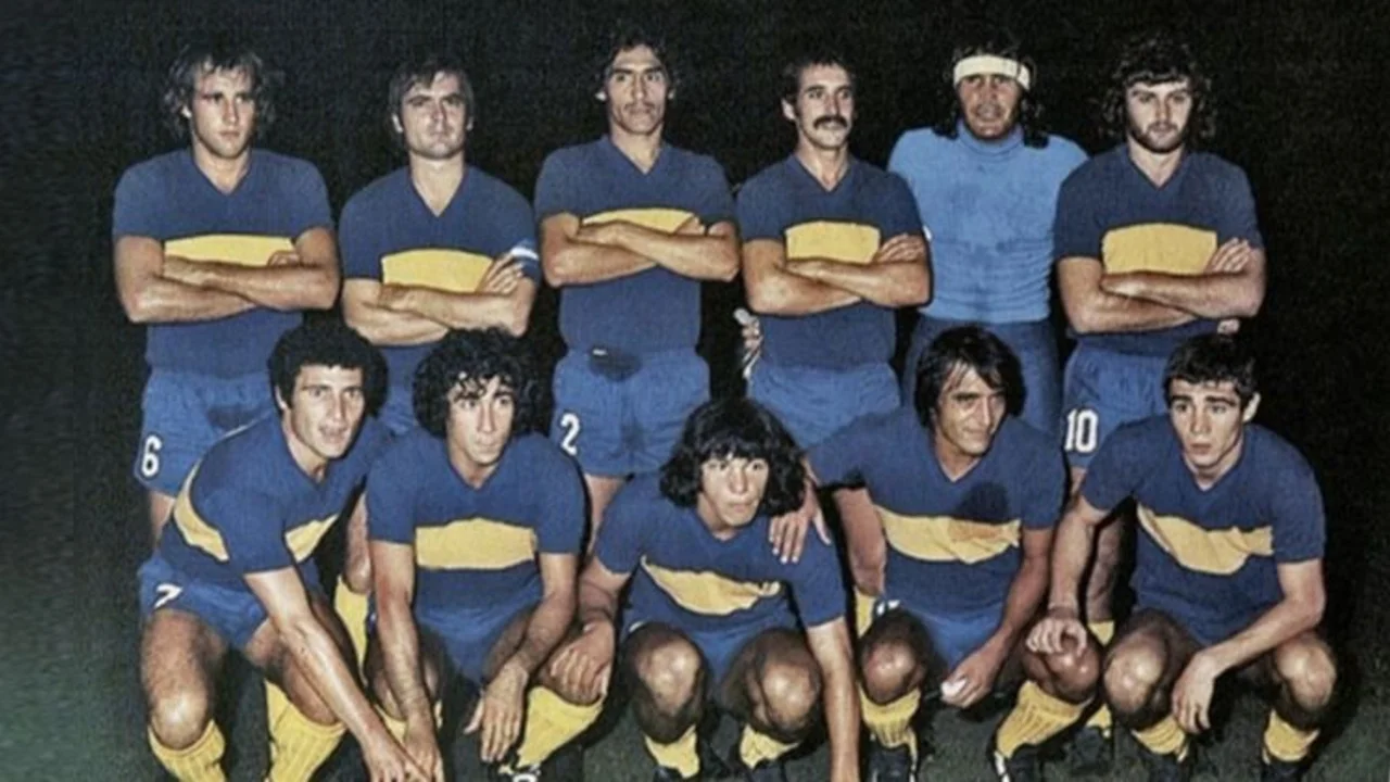 El equipo de Boca Juniors de 1977 campeón de 1977