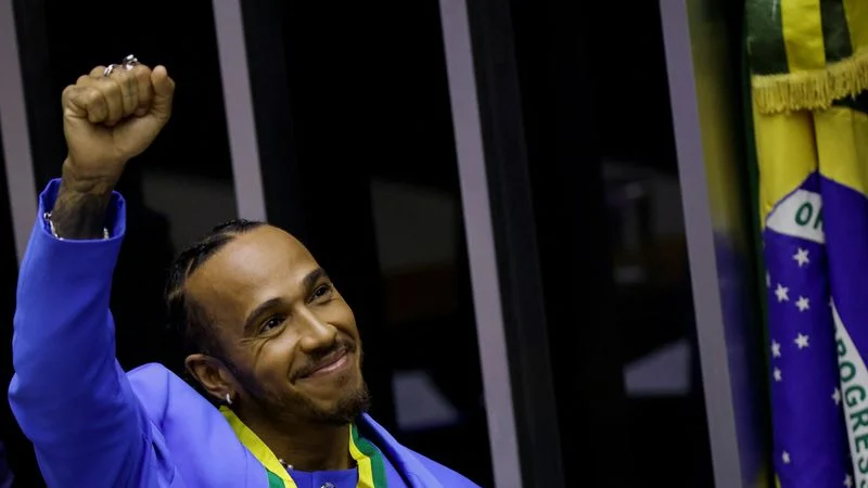 Hamilton arremete contra Marko aunque Pérez acepta las disculpas del austriaco