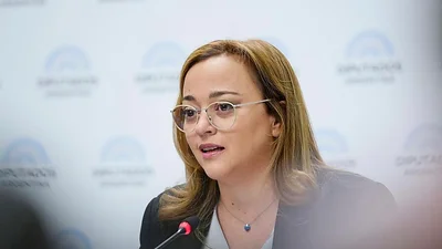 Cecilia Moreau: "Lo que se juega en esta elección es el lugar que va a tener Argentina en la próxima década" Cecilia Moreau: "Lo que se juega en esta elección es el lugar que va a tener Argentina en la próxima década"