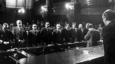 Juicio a las juntas militares en 1985. Juicio a las juntas militares en 1985.