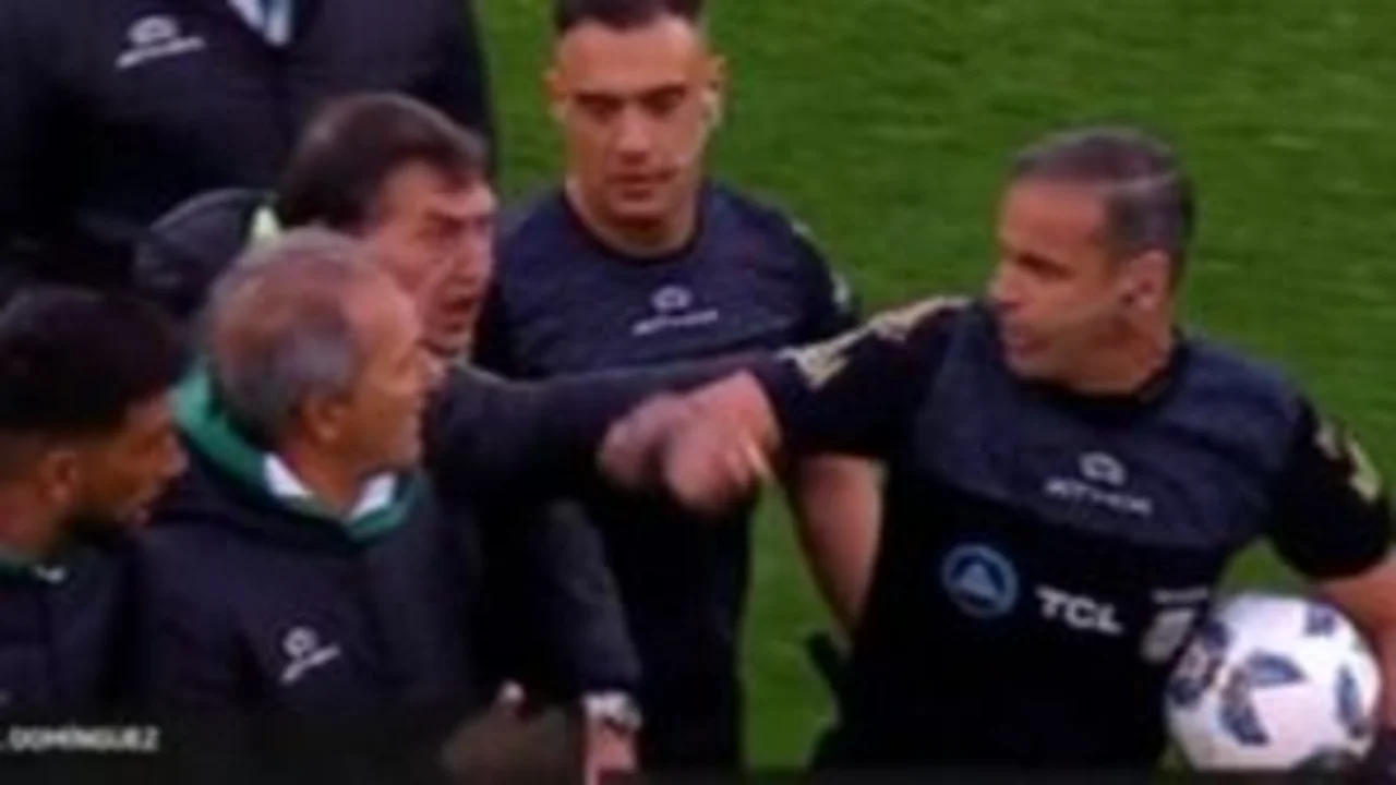 Banfield, Julio César Falcioni, Ariel Penel, Barracas.