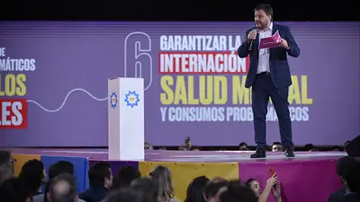 Santoro prometió "una revolución educativa" en CABA de cara a las elecciones 2023: "Faltan docentes en las aulas" Santoro prometió "una revolución educativa" en CABA de cara a las elecciones 2023: "Faltan docentes en las aulas"