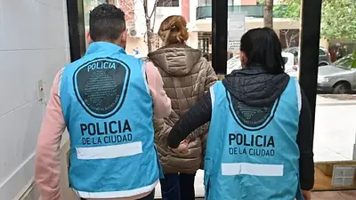 Cayó la "Banda de la Psicóloga": estafaban a jubilados para robarles sus casas Cayó la "Banda de la Psicóloga": estafaban a jubilados para robarles sus casas