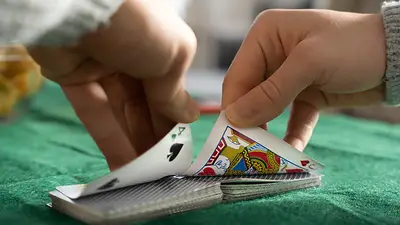 Aprender a jugar al poker: reglas básicas del Texas Holdem Aprender a jugar al poker: reglas básicas del Texas Holdem
