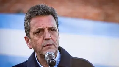 Un referente de la UCR dijo que, si Bullrich no llega al balotaje, va a "tener que votar a Massa" Un referente de la UCR dijo que, si Bullrich no llega al balotaje, va a "tener que votar a Massa"