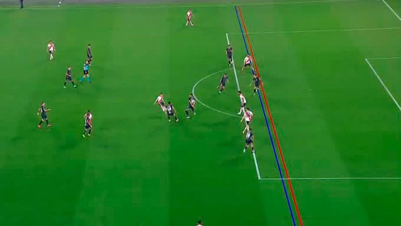 La polémica en el gol anulado a River vs Atlético Tucumán en la Copa de la Liga