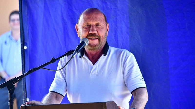 Elecciones 2023: El gobernador entregó 20 viviendas en Buena Vista y advirtió que las propuestas de Milei son "inconstitucionales"