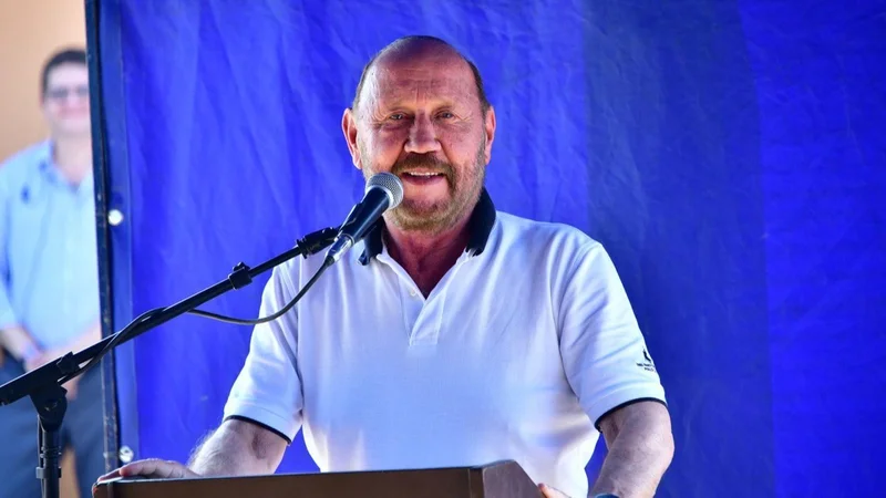 Elecciones 2023: El gobernador entregó 20 viviendas en Buena Vista y advirtió que las propuestas de Milei son "inconstitucionales"