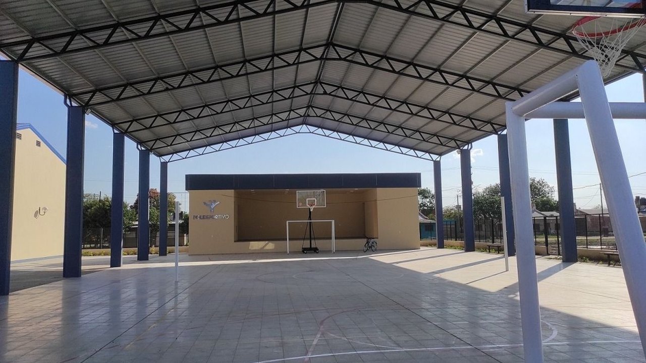 Insfrán con Wado De Pedro inauguran la escuela 1500 de la gestión 