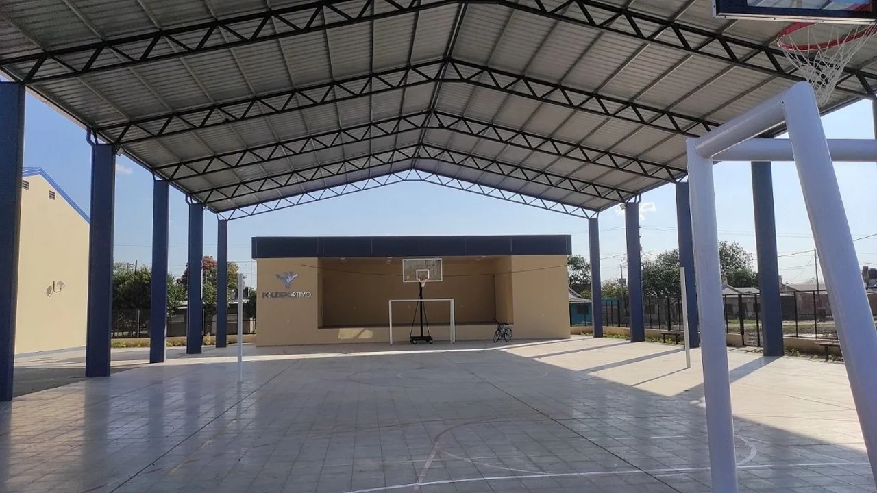 Insfrán con Wado De Pedro inauguran la escuela 1500 de la gestión 