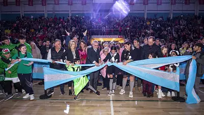 Julio Zamora inauguró un microestadio municipal Julio Zamora inauguró un microestadio municipal