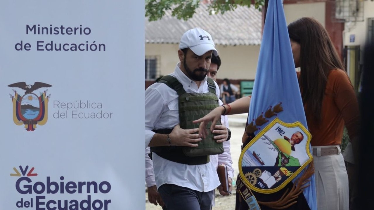 El Gobierno de Ecuador decretó clases virtuales por la ola de violencia en parte del país