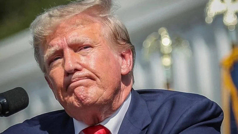 Golpe judicial a Trump: deuda millonaria e inhabilitado para hacer negocios