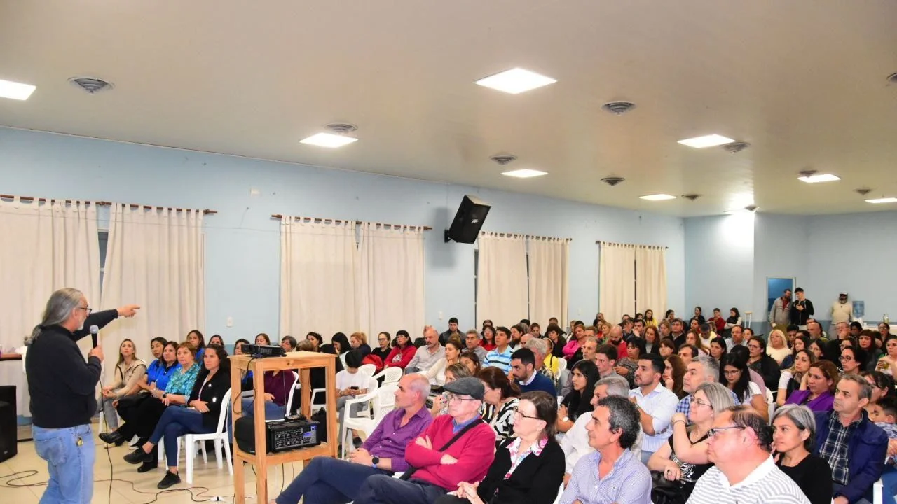 Trabajadores del Ministerio de Producción participaron del “Encuentro Militante” con el candidato de UxP Luis Basterra