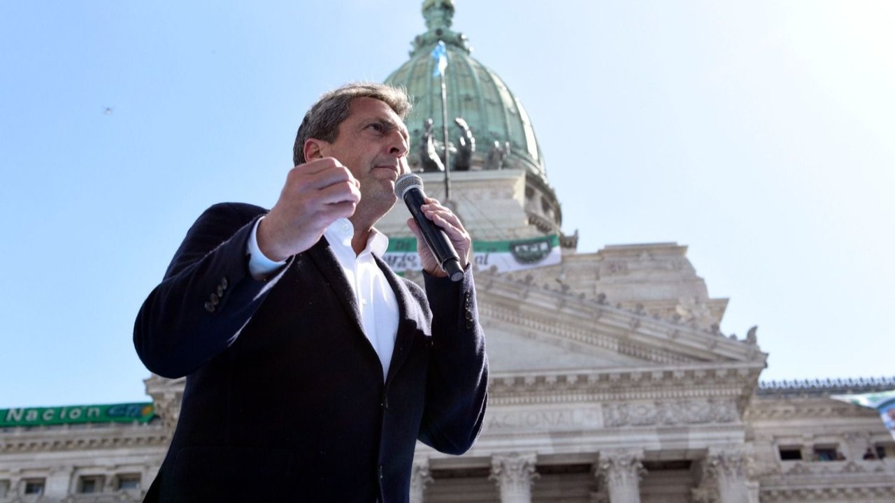 Sergio Massa: "A partir del 10 de diciembre va a haber un gobierno que ponga en su lugar al FMI"