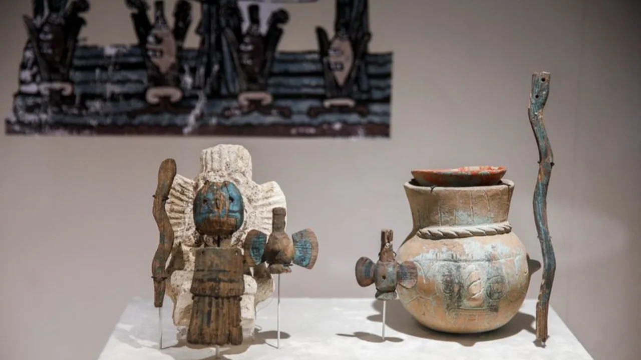 Exhibición en México muestra por primera vez raras ofrendas aztecas
