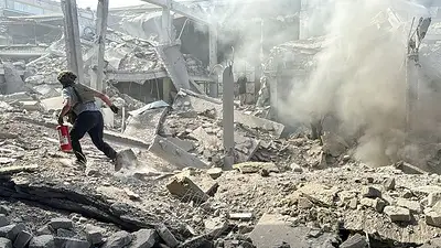 Ucrania lanza un ataque masivo con drones contra Rusia; pierde más terreno en el este Ucrania lanza un ataque masivo con drones contra Rusia; pierde más terreno en el este